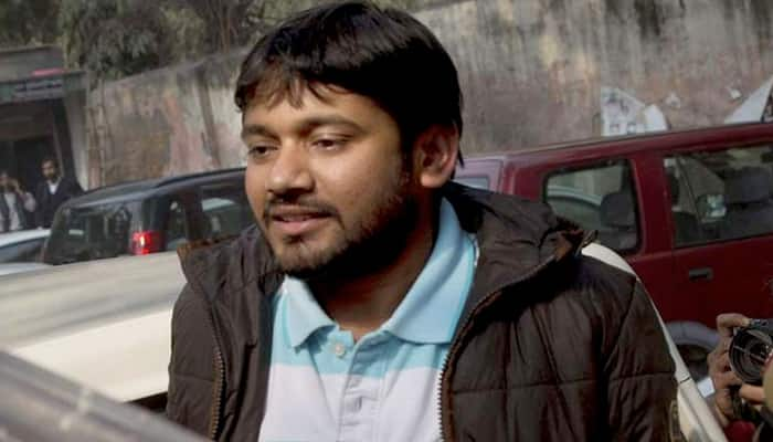 JNUSU prez Kanhaiya Kumar alleges &#039;BJP supporter&#039; strangulated him in flight; police denies claim