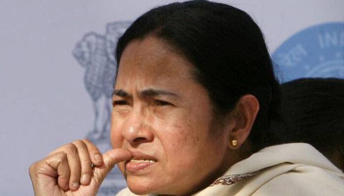 West Bengal Assembly polls 2016: Mamata attacks EC, says voters tortured by central forces 