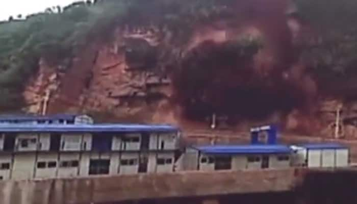 Massive landslide in China caught on camera, video goes viral - Watch