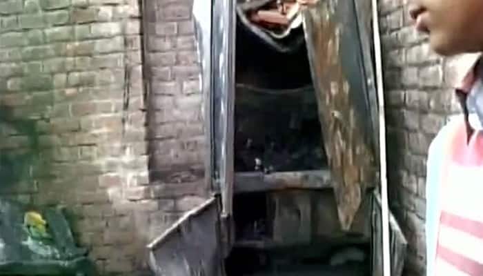 Six minors killed in house blaze in Uttar Pradesh