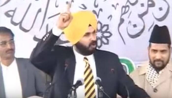 MUST WATCH: BJP MP Navjot Singh Sidhu&#039;s amazing speech on religion in Muslim conference