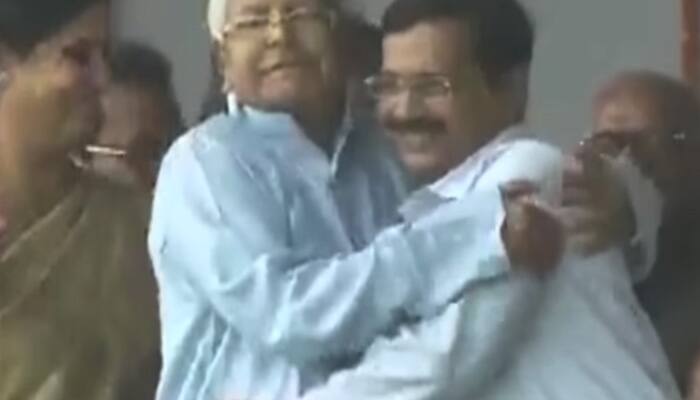 Why would I hug Arvind Kejriwal forcibly, is he a &#039;heroine&#039;? asks Lalu Prasad Yadav