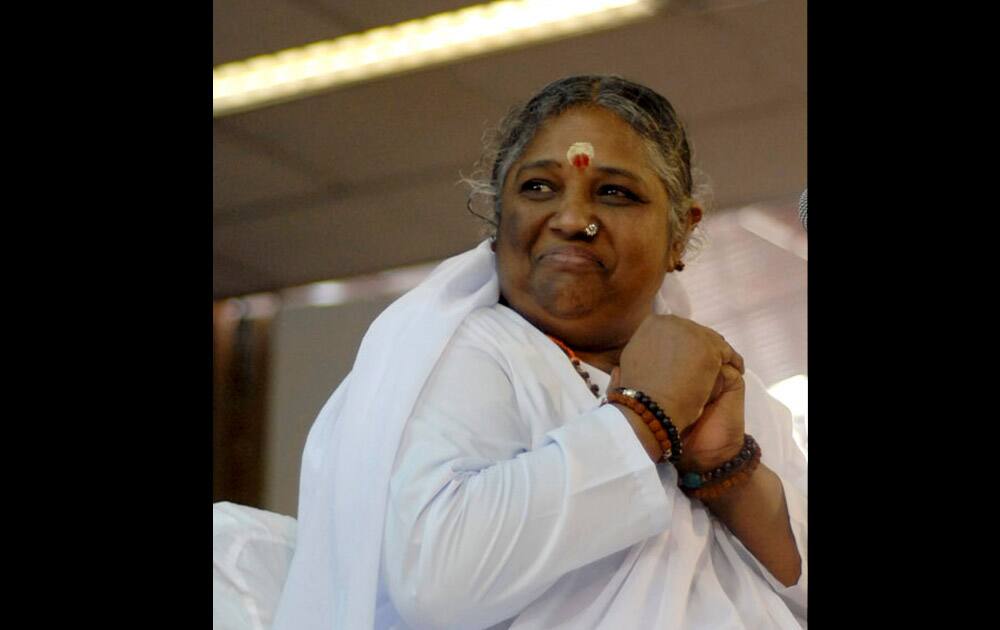 4. Mata Amritanandamayi - Amrita Life 