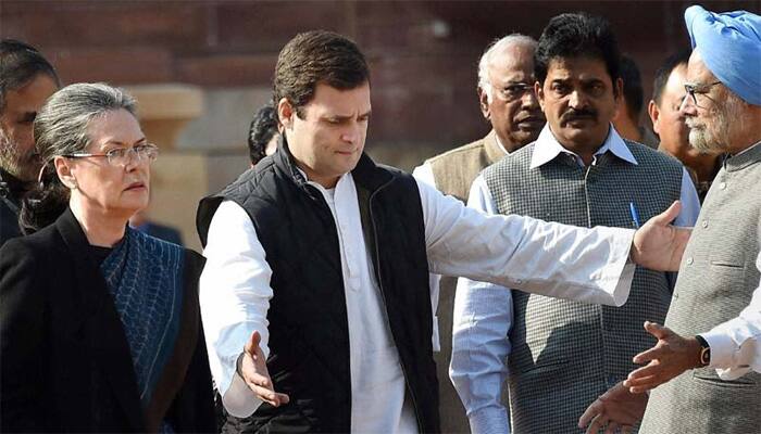 VVIP chopper scam: Sonia, Rahul to lead Congress&#039;  &#039;Save Democracy&#039; rally in Delhi today