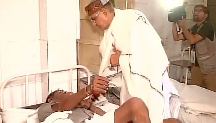 Simhasth Kumbh 2016: MP CM visits tent collapse victims, announces compensation