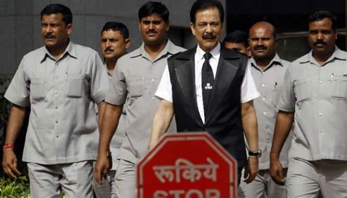 Subrata Roy leaves Tihar for 4 weeks to attend mother&#039;s funeral
