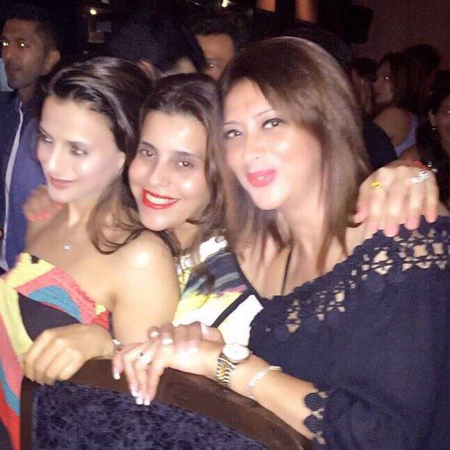 ameesha patel ‏:- Girls n their besties at Manoj bday party last night -twitter