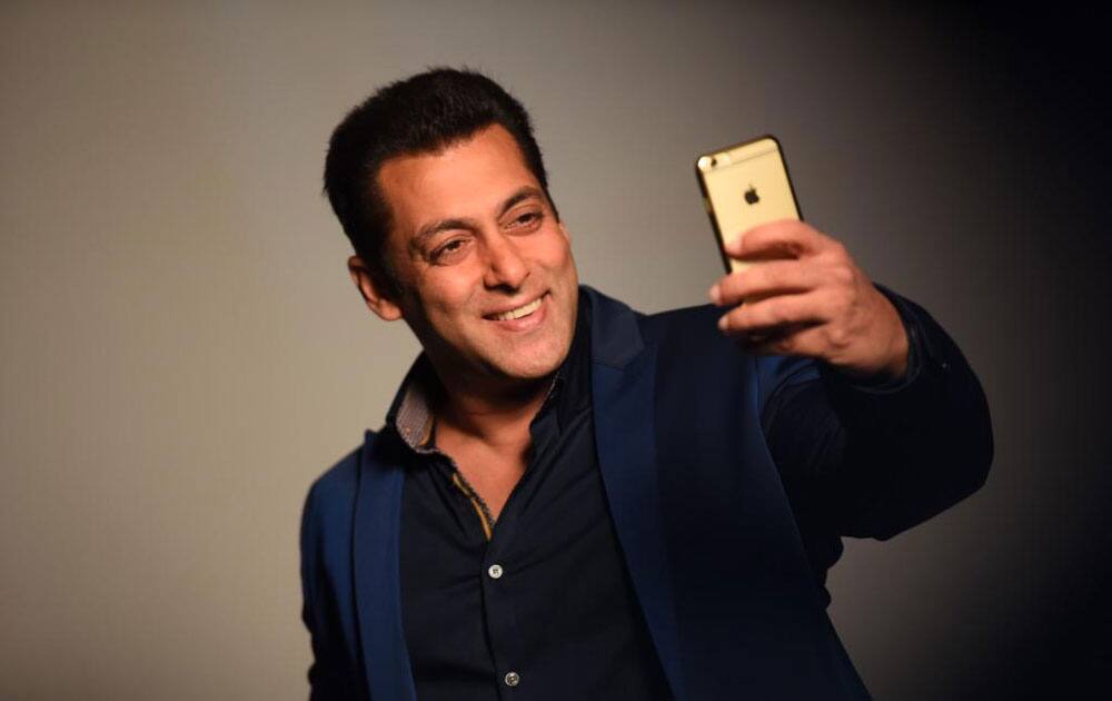 1.SALMAN KHAN – RS 40-50 CRORE