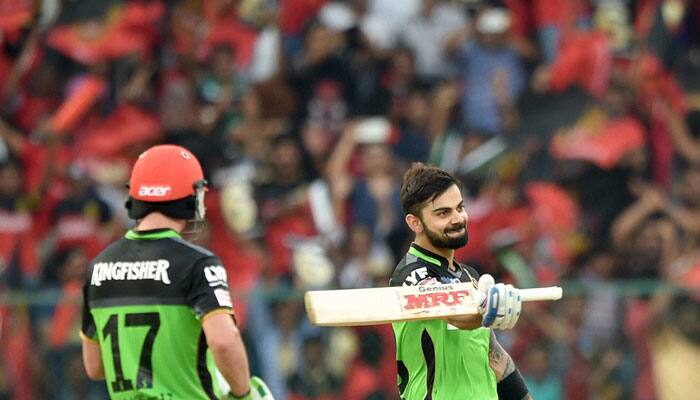 WATCH: Overwhelmed! Crowd applauds Virat Kohli&#039;s 3rd IPL hundred