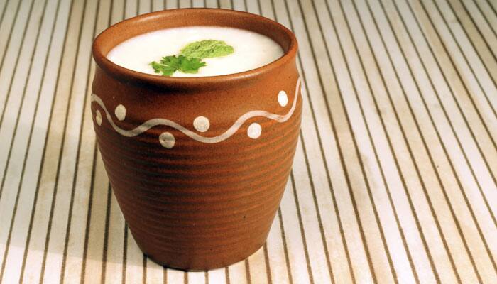 Watch recipe: Treat yourself with Lassi this summer by chef Sanjeev Kapoor! 