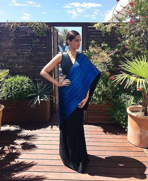 #SonamKapoor wears an ELLE favourite Rimzim Dadu @rimzim__ today at #Cannes2016 @rhe http://ift.tt/1Yt3Y0P - twitter@ELLEINDIA