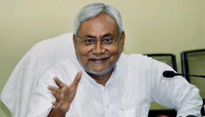 Know what happened when CM Nitish Kumar got annoyed with this reporter