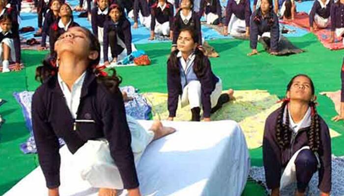 Debate over Yoga Day protocol: Politicians oppose chanting &#039;Om&#039;, vedic mantras