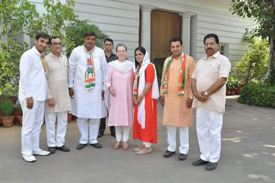 Congress President Sonia Gandhi meeting with the partys winning candidates of MCD bypolls in New Delhi.