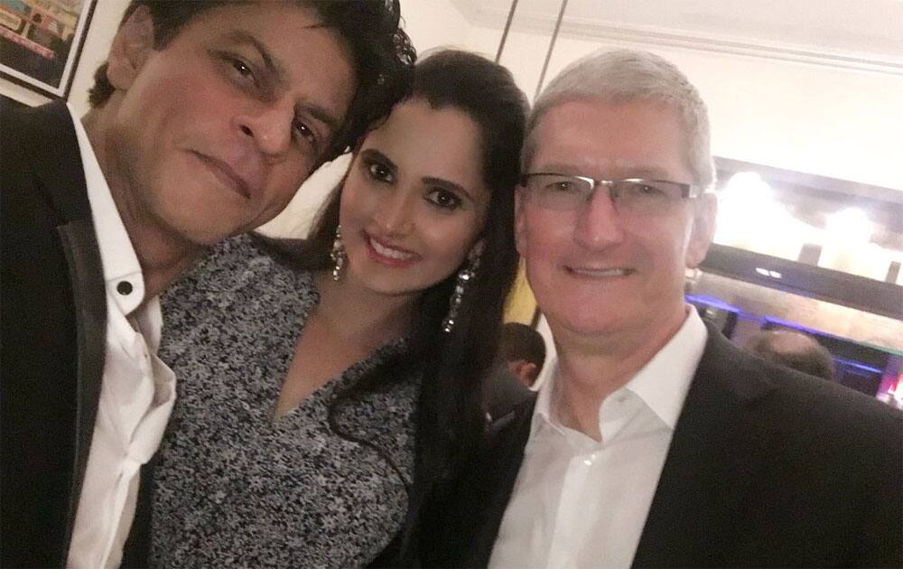 Sania Mirza ‏@MirzaSania :- Thank you for being such a good host @iamsrk and such a pleasure to meet @tim_cook .. Welcome to India :) -twitter