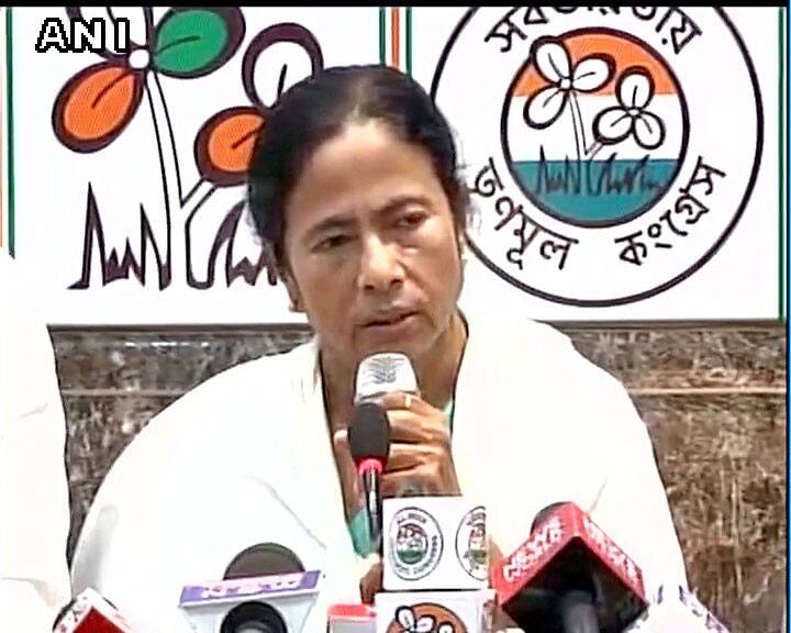 No corruption is there in Bengal. It is a 'corruption-less' state: CM Mamata Banerjee #Election2016- twitter@ANI_news