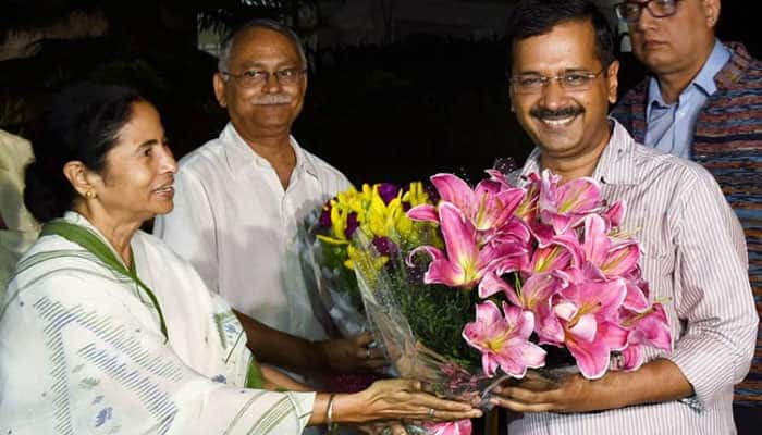 Delhi CM Arvind Kejriwal congratulates Mamata Banerjee