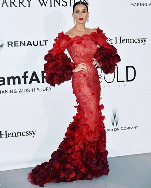 #KatyPerry wears flounce by @marchesafashion at the #amfAr gala #Cannes2016 http://ift.tt/1YGdgGR- twitter@ELLEINDIA