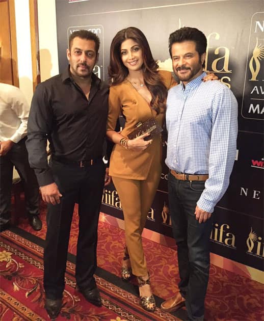 With my co stars the Rockstars.The amazing @BeingSalmanKhan and Timeless @AnilKapoor #friends #heros #iifa- twitter@TheShilpaShetty