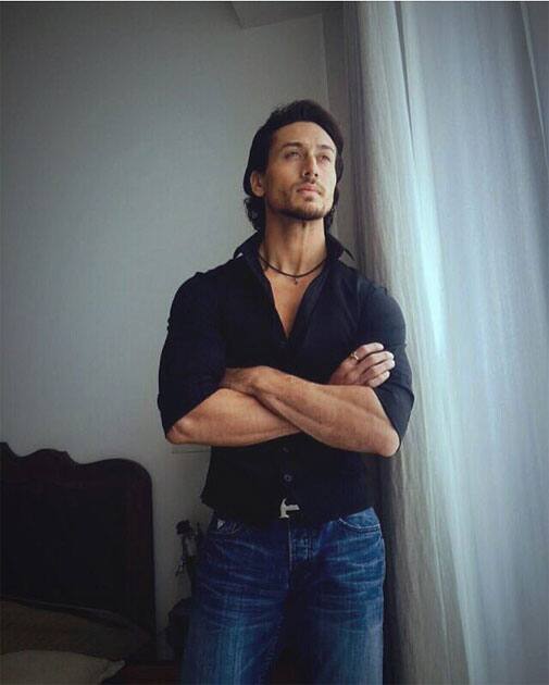 Looking forward to performing my fav songs this @IIFA :)- twitter@iTIGERSHROFF