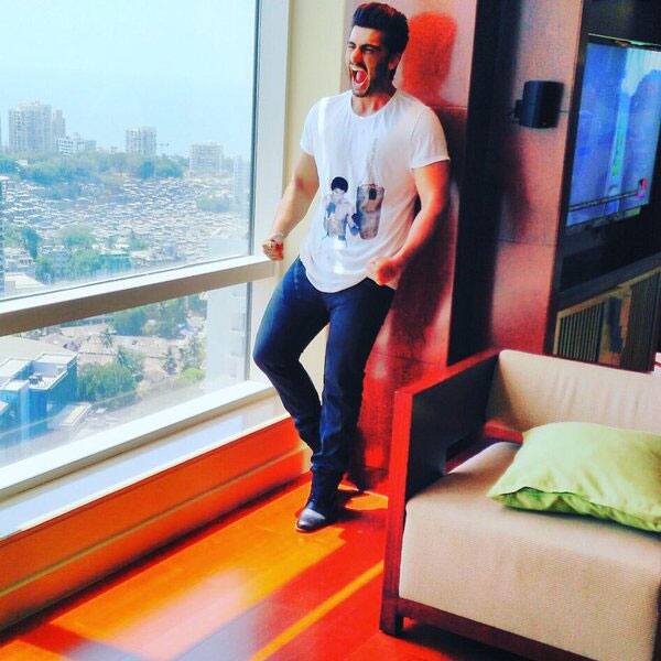 Let's scream and shout !!! @atulkasbekar !!! Love my #lesbenjamins Muhammad Ali tee !!! Thank u Tanya Vohra !!!- twitter@arjunk26