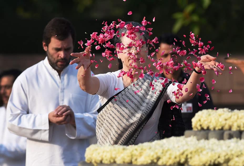 Congress President Sonia Gandhi with party Vice President Rahul Gandhi paying tributes to former Prime Minister Rajiv Gandhi on his 25th death anniversary, at his memorial Vir Bhumi in New Delhi.
