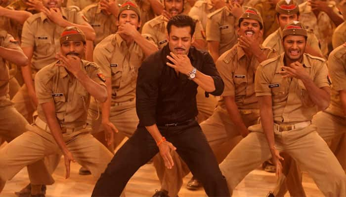 Don&#039;t expect me to dance like Hrithik Roshan and Tiger Shroff: Salman Khan