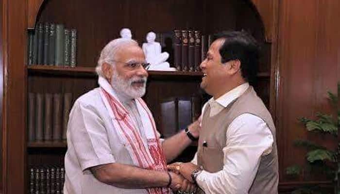 Assam CM-designate Sarbananda Sonowal thanks PM Narendra Modi on being elected as BJP legislature leader