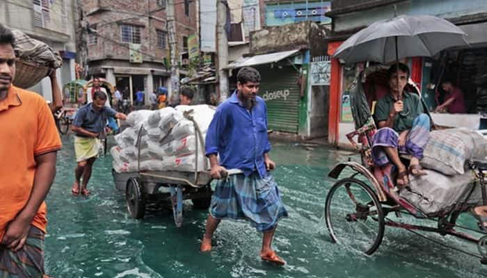 24 killed as Cyclone Roanu hits Bangladesh, over 5 lakh evacuated