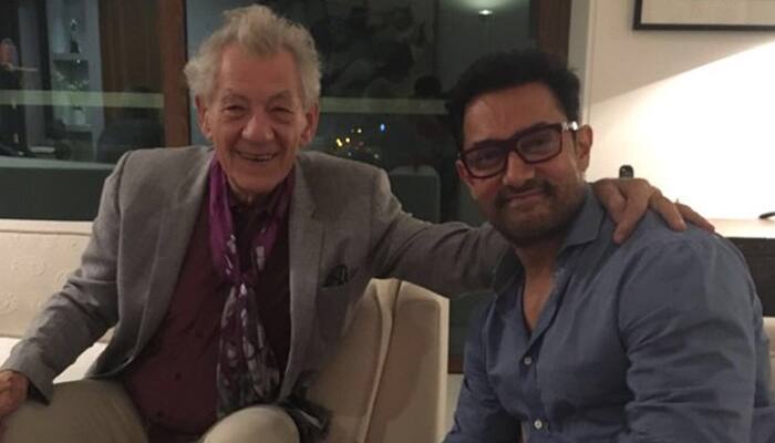 Photo alert! Aamir Khan dines with &#039;X-Men&#039; star Ian McKellen