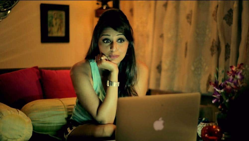 Aarti Chabria ‏@aartichabria  :- #VirtualSex can be a lot of fun & a nightmare too, find out what happened with me, 24th May… -instagram