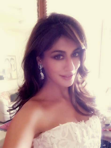 Headed to launch Ola Lux in Mumbai! #olalux ... Next level luxury on call !!- twitter@IChitrangda