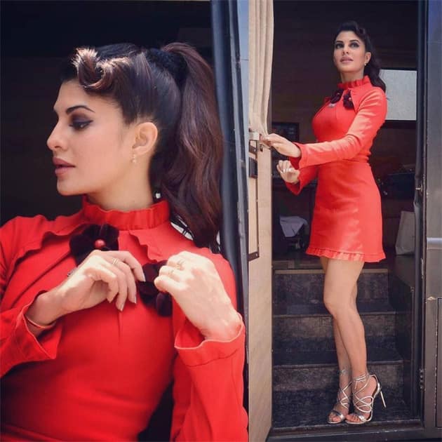 Little red riding hood! #saregamapa #houseful3 #promotions #1weektogohouseful #soexcited t… http://ift.tt/20GgIBR- twitter@Asli_Jacqueline