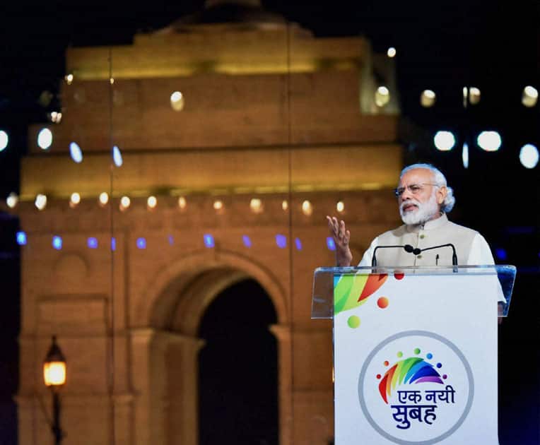 Prime Minister Narendra Modi addressing the Ek Nayi Subah event, on the completion of two years NDA government, at India Gate.