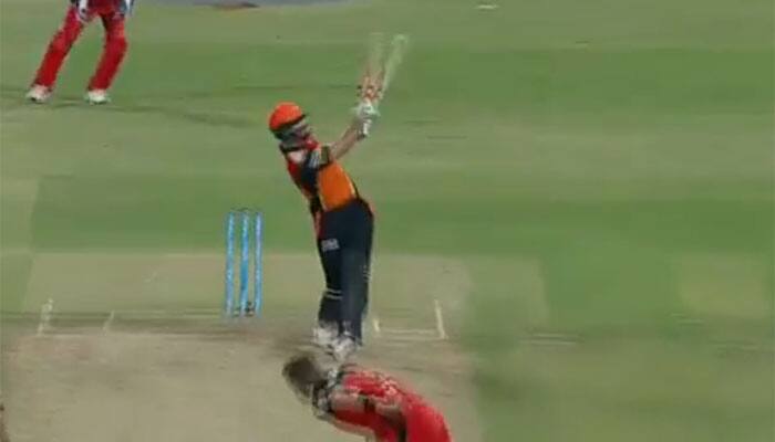 WATCH: WOAH! Ben Cutting smashes 117m six – biggest in IPL 2016!