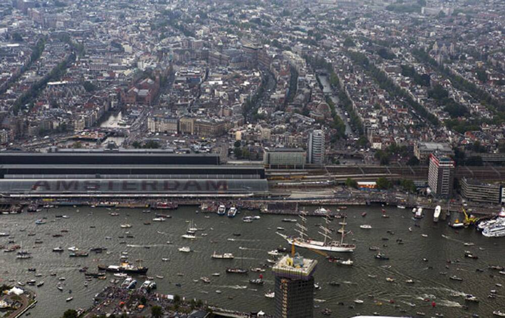 6) Amsterdam, Netherlands (Source: IESE Business School - 2016 Cities in Motion Index)