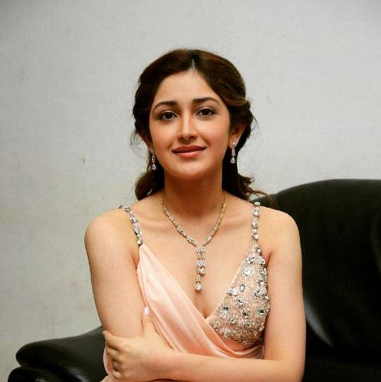 sayesha_saigal@instagram