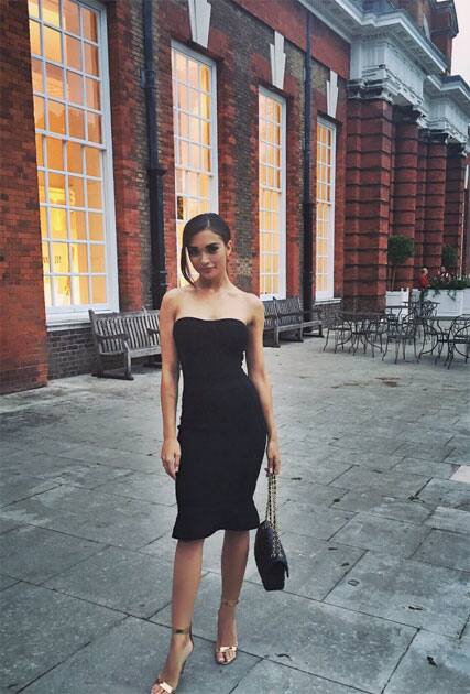 Lovely evening at @KensingtonRoyal Palace for the new fashion collection.- twitter@iamAmyJackson