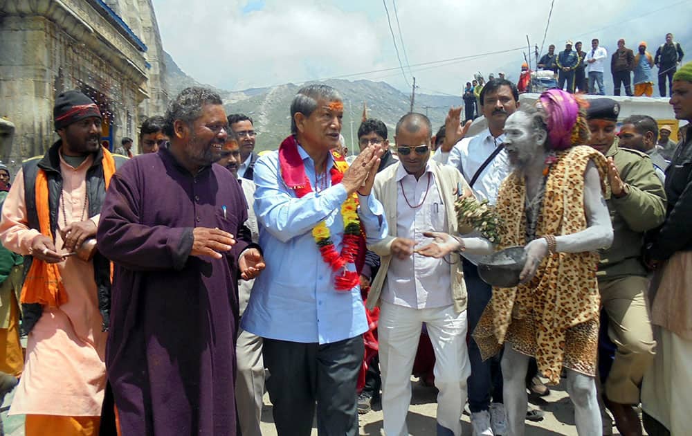 Uttarakhand Chief Minister Harish Rawat visit the Kedarnath temple Uttarakhand Chief Minister Harish Rawat visit the Kedarnath temple