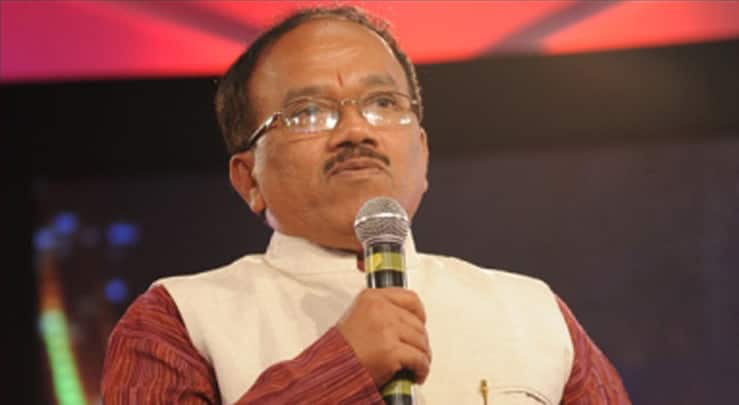 Chief Minister Laxmikant Parsekar not in favour of early elections in Goa Chief Minister Laxmikant Parsekar not in favour of early elections in Goa