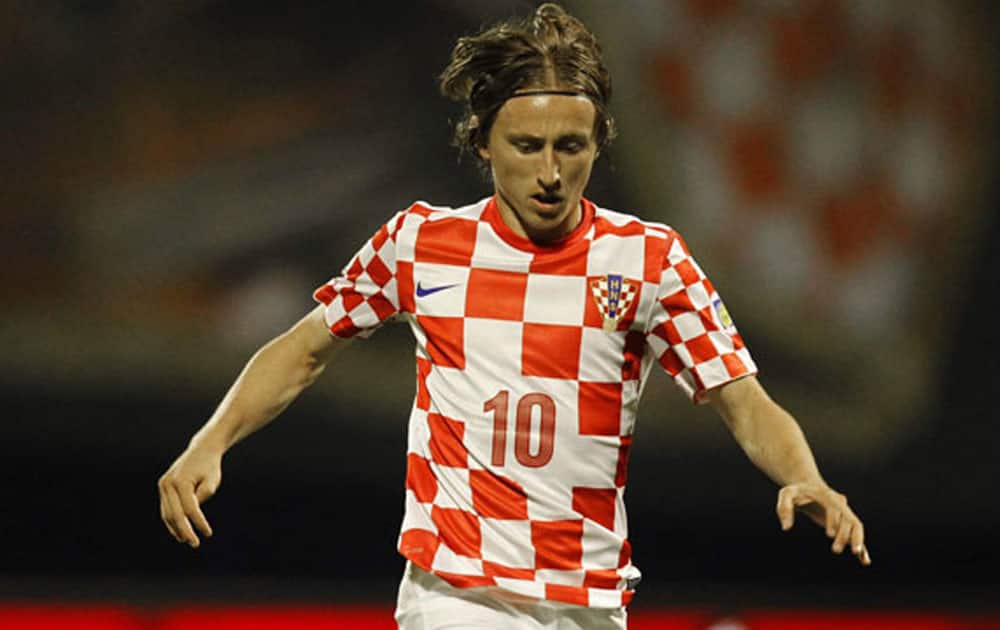 Luka Modric: The Croatian will control the flow of offense for the team as he is going to be the outlet for the counter from deep midfield.