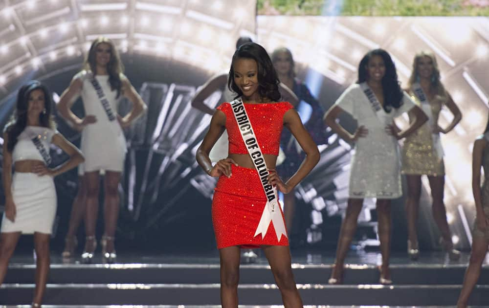 Army Reserve officer Deshauna Barber crowned Miss USA 2016