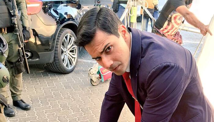 &#039;Dishoom&#039; diaries: Varun Dhawan shot Jacqueline Fernandez with a gun?