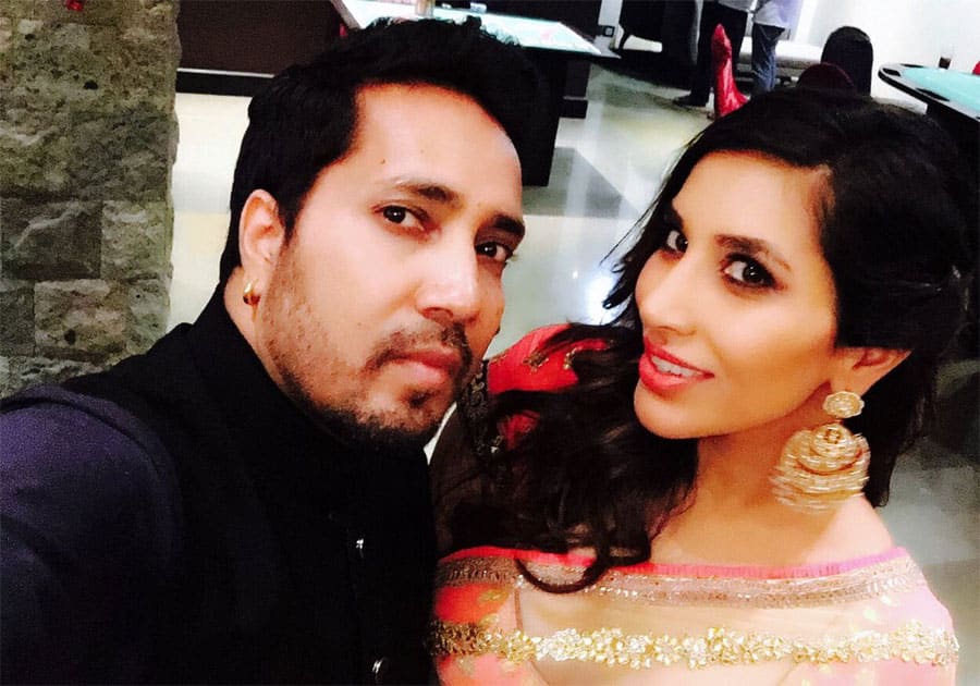 Happy b'day @MikaSingh- SOPHIE CHOUDRY