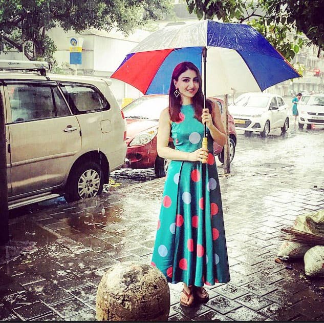 It's raining its pouring - who's snoring??!- soha ali khan