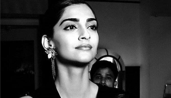 Fresh like a daisy! Sonam Kapoor slays summer blues in ethnic white and silver jhumki- Pics you cannot miss