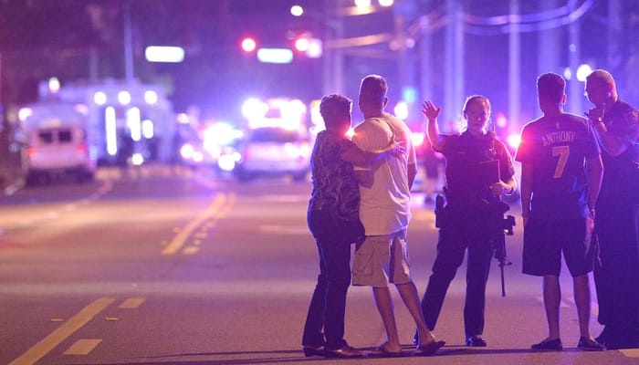 Orlando club shooting: Hostage texts mom &#039;I&#039;m in the bathroom. He&#039;s coming. I&#039;m gonna die&#039;