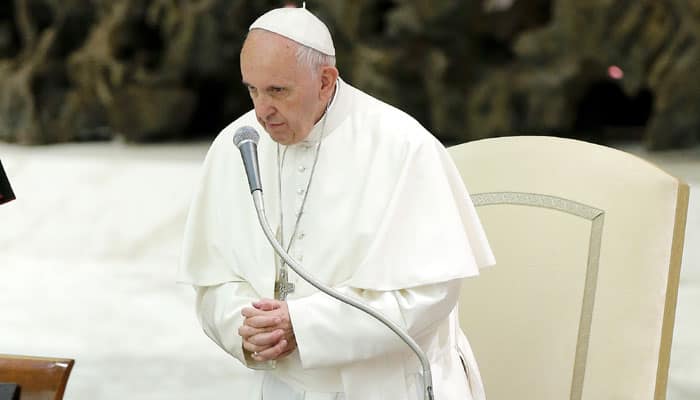Pope Francis hits out at brazen free circulation of arms