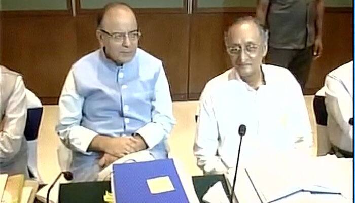 GST deadlock: Crucial meeting of state FMs with Arun Jaitley begins, breakthrough likely 