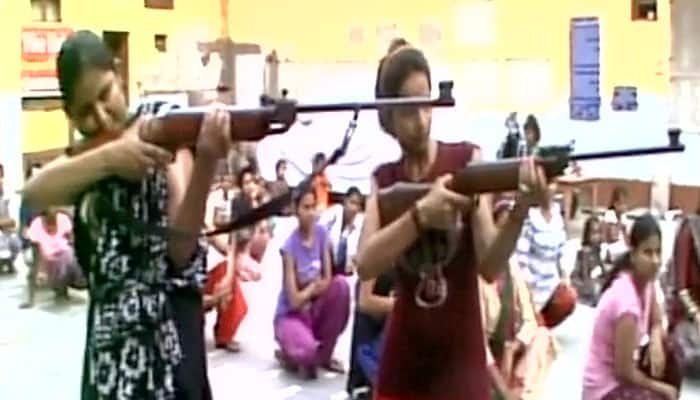 Love Jihadis, BEWARE! Hindu girls being prepared to fight forced religious conversion in Aligarh
